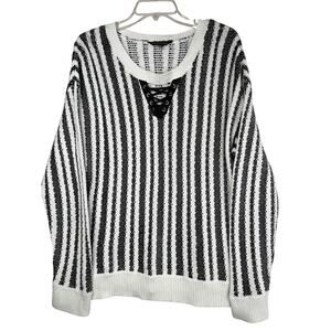 Rock & Republic striped lace up sweater in black/cream, size XXL, EUC